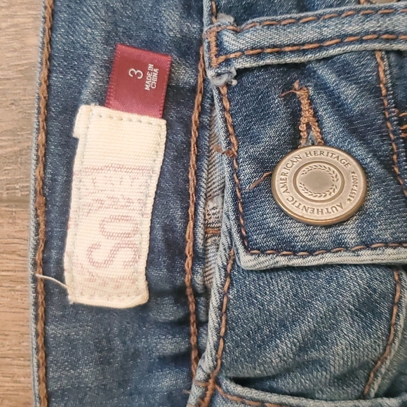 Juniors capri jeans - Picture 3 of 4